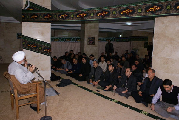 برگزاری مراسم عزاداری به مناسبت فرارسیدن تاسوعا و عاشورای حسینی در شرکت برق منطقه ای آذربایجان