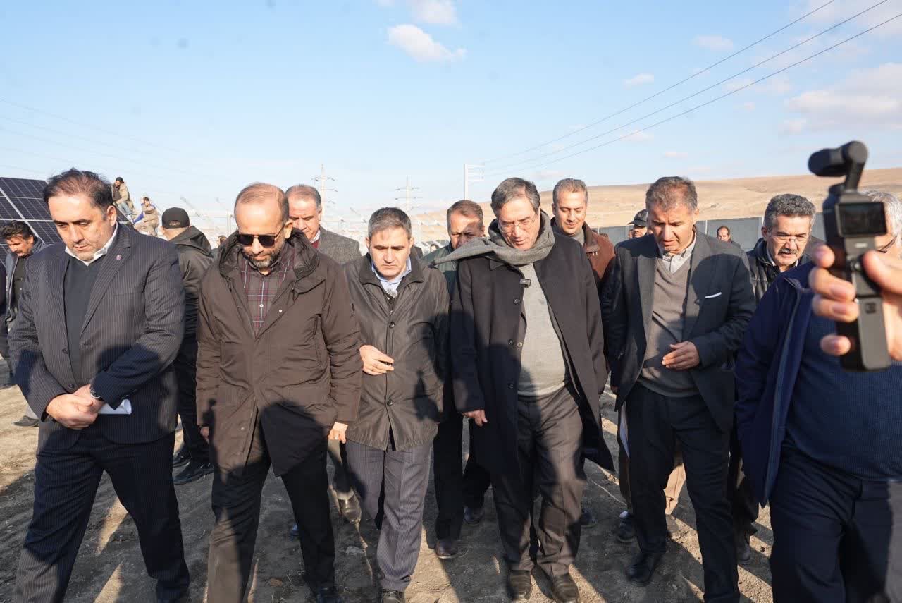 بازدید استاندار آذربایجان‌غربی از دو پروژه‌ مهم برق‌رسانی شرکت برق منطقه ای آذربایجان در مهاباد و بوکان